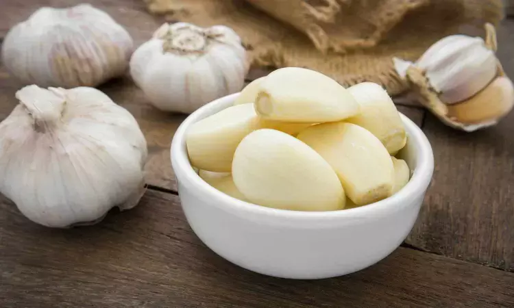Fact check: Can a clove of garlic a day cure high blood pressure?