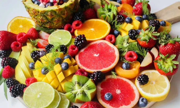 Higher consumption of fruits during midlife associated with lower odds of depressive symptoms at late-life, suggests study