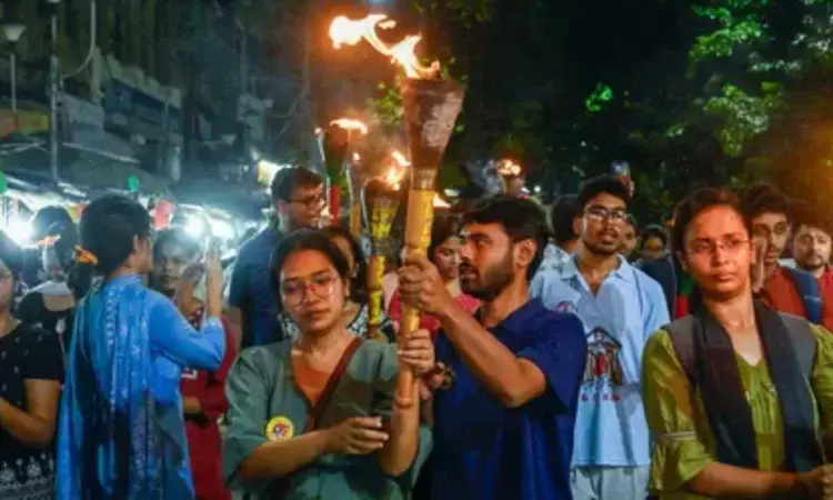 Kolkata Doctor Death Case: Bengal Doctors hold torch rally ahead of SC hearing