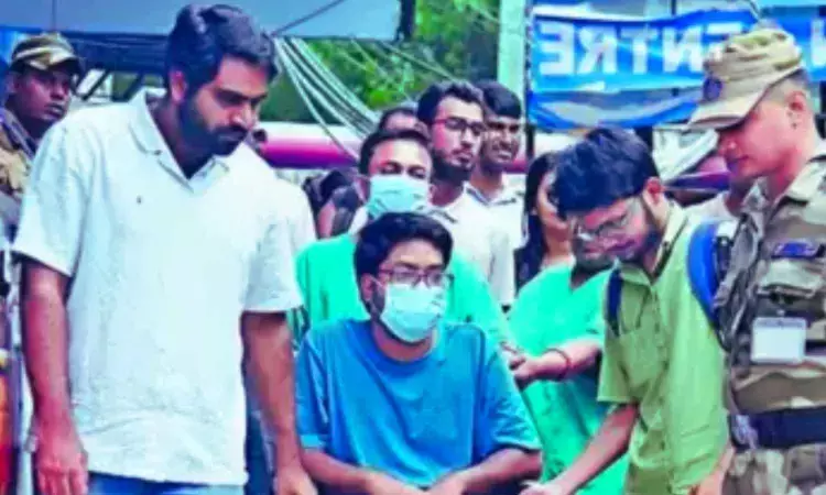 RG Kar Case: Junior doctor Aniket discharged from hospital, advised against fasting