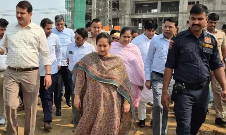 Health Minister Aarti Singh Rao inspects hospitals in Gurugram