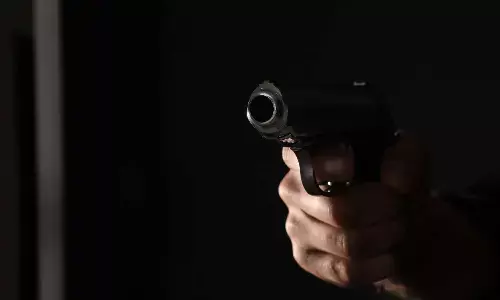 Manipur doctor shot by armed miscreants, suffers injury Manipur doctor shot by armed miscreants, suffers injury