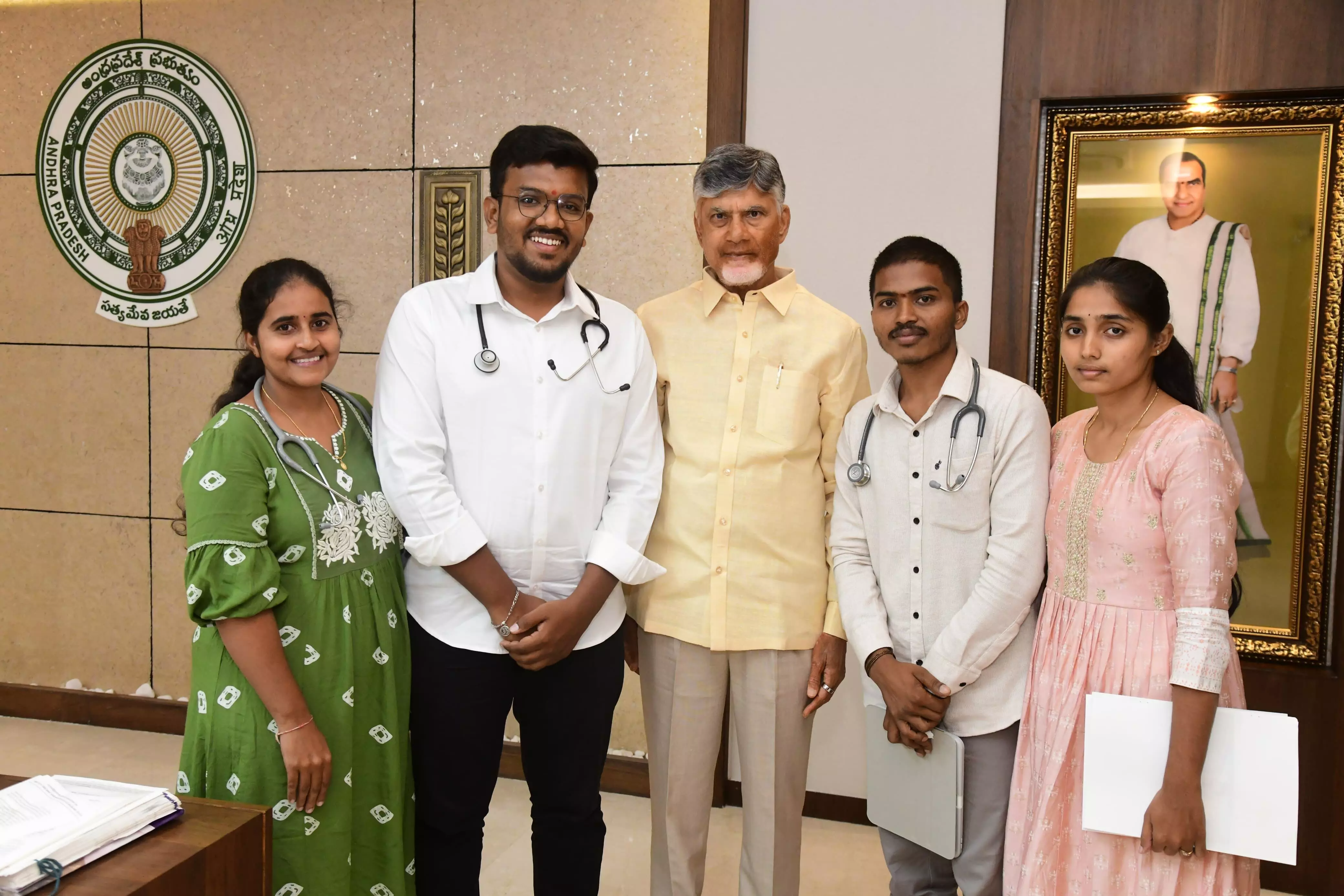 AIMSA FMSW delegation meets Chief Minister Naidu