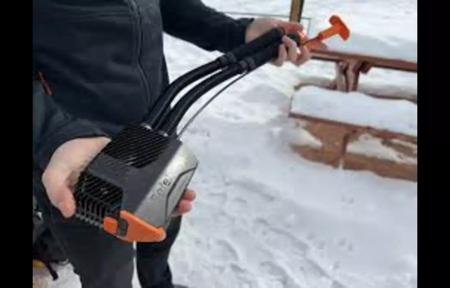 Avalanche Safety Device Shown to Delay Hypoxemia and Hypercapnia: Study