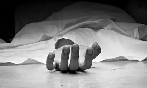 Second-Year MBBS Student from Patna Found Dead in Durgapur Hostel. Second-Year MBBS Student from Patna Found Dead in Durgapur Hostel.