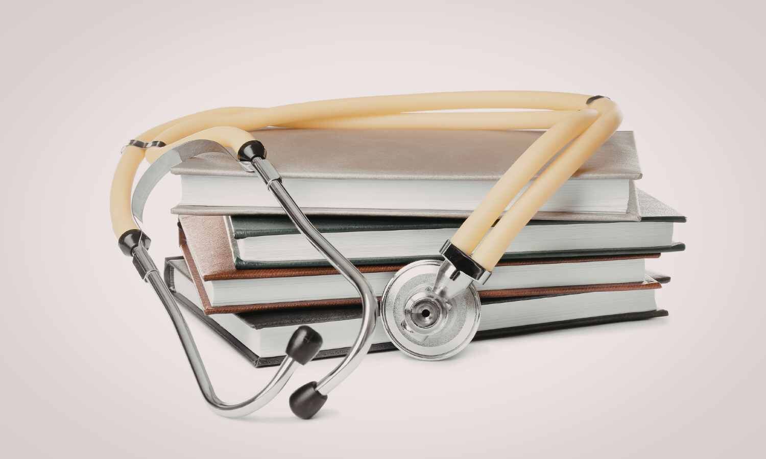 Over 8 distress calls from Indian medical students in Iran, AIMSA urges govt for immediate evacuation