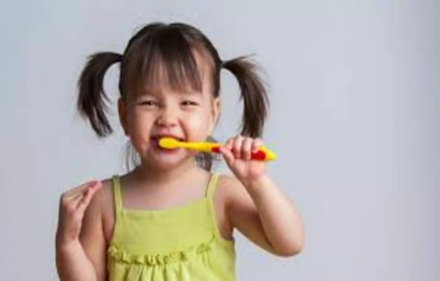 Brushing Prevents Tooth Staining in primary teeth Despite Juice Exposure, suggests study