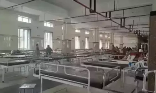 Maharashtra Govt Staff Strike Enters Day 3, Disrupts Surgeries and Admissions at Punes Sassoon Hospital.