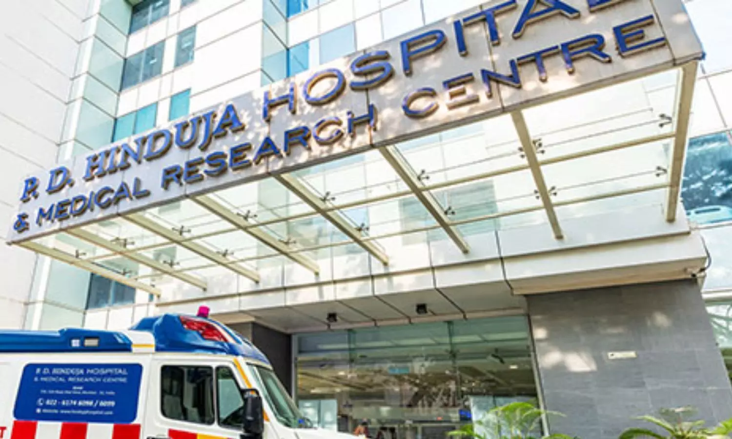 P D Hinduja Hospital introduces advanced CORI Surgical System for knee and hip replacement