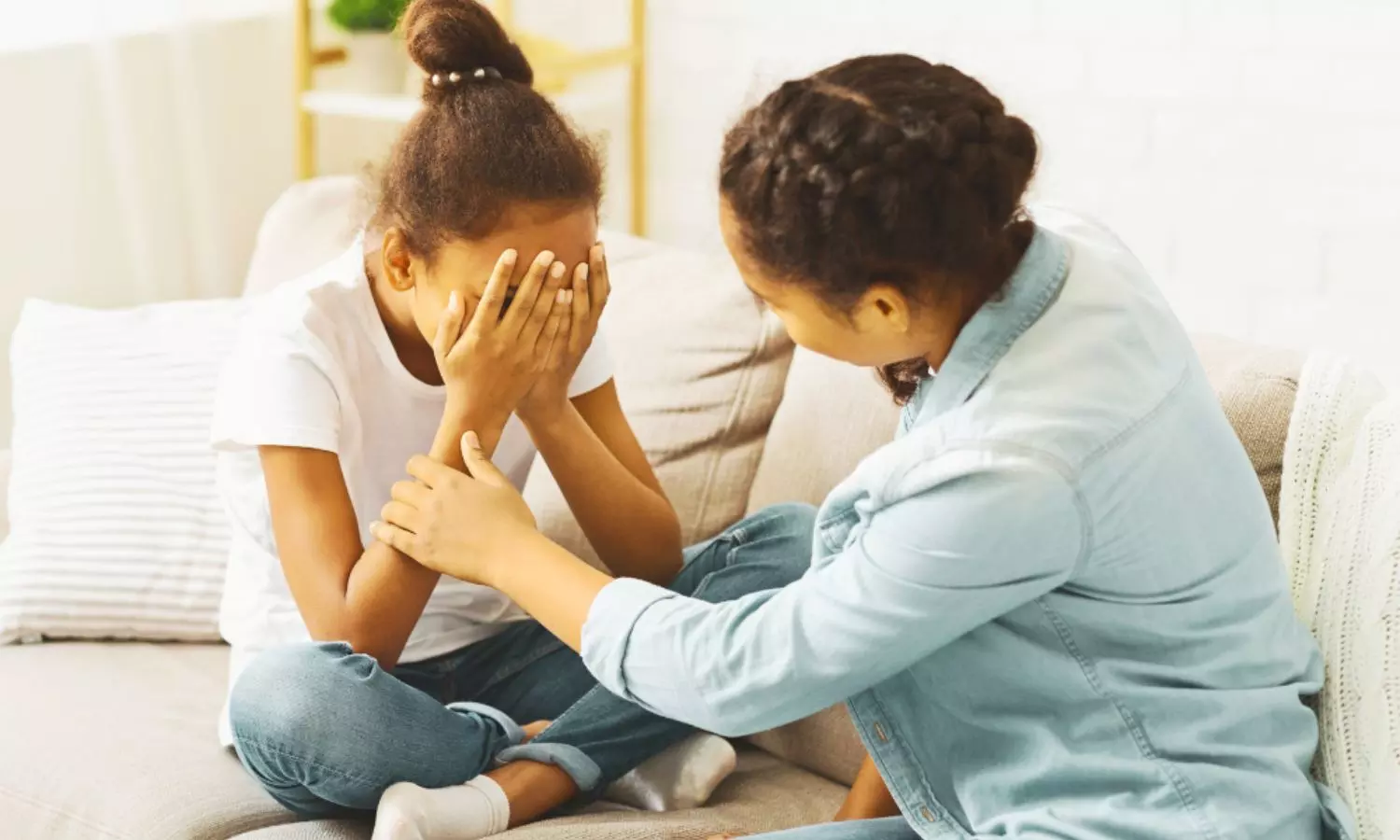 Adolescent Mental Health Risks May Be Transmitted Through Social Networks and Peer Interactions, Finnish Study Suggests Adolescent Mental Health Risks May Be Transmitted Through Social Networks and Peer Interactions, Finnish Study Suggests