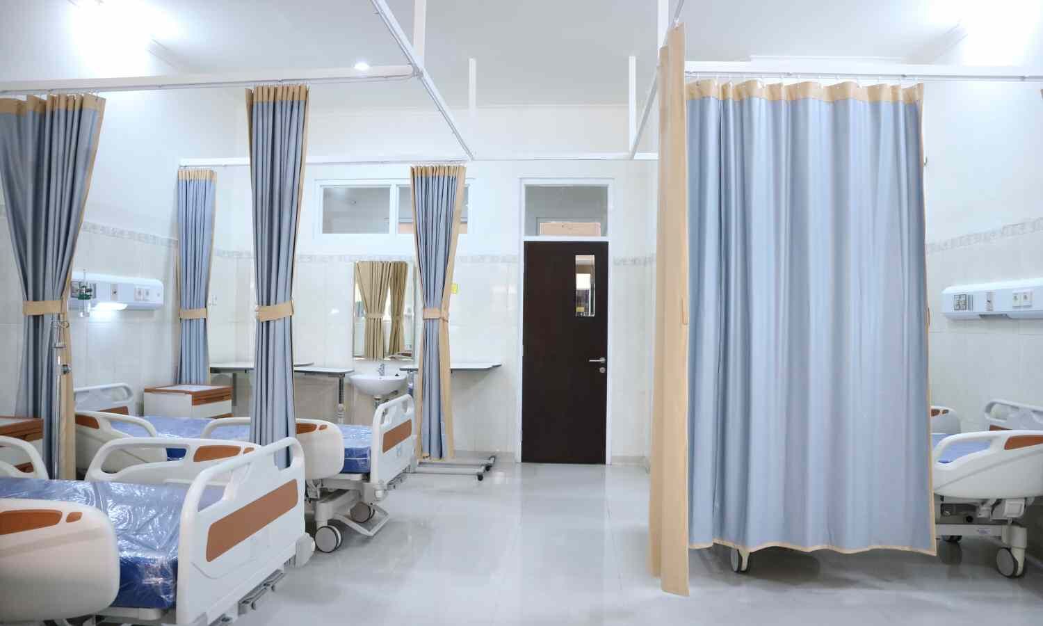 Hospital room charges should not exceed average 3-star hotel tariffs: Parliamentary panel