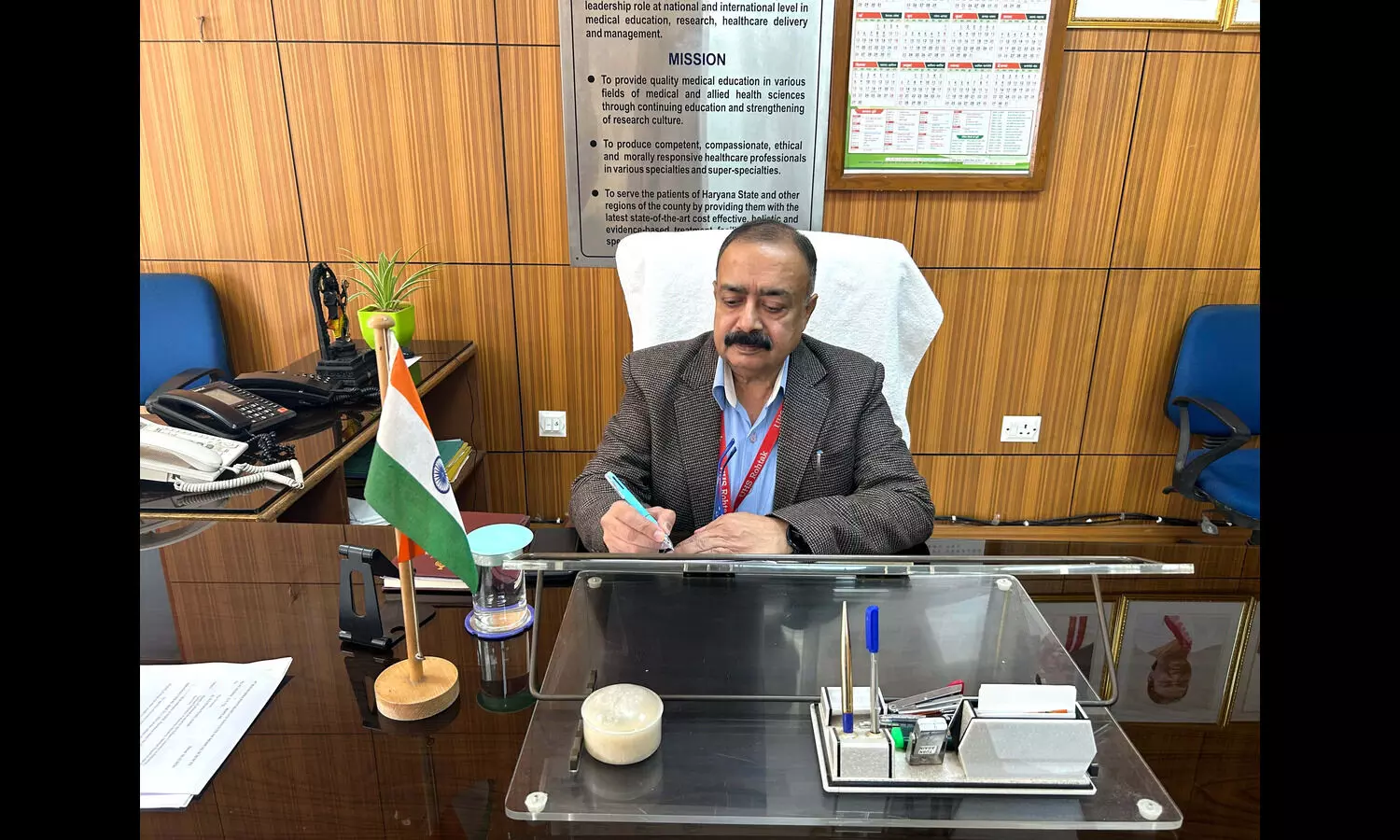 Dr. Suresh Kumar Singhal Dr. Suresh Kumar Singhal
