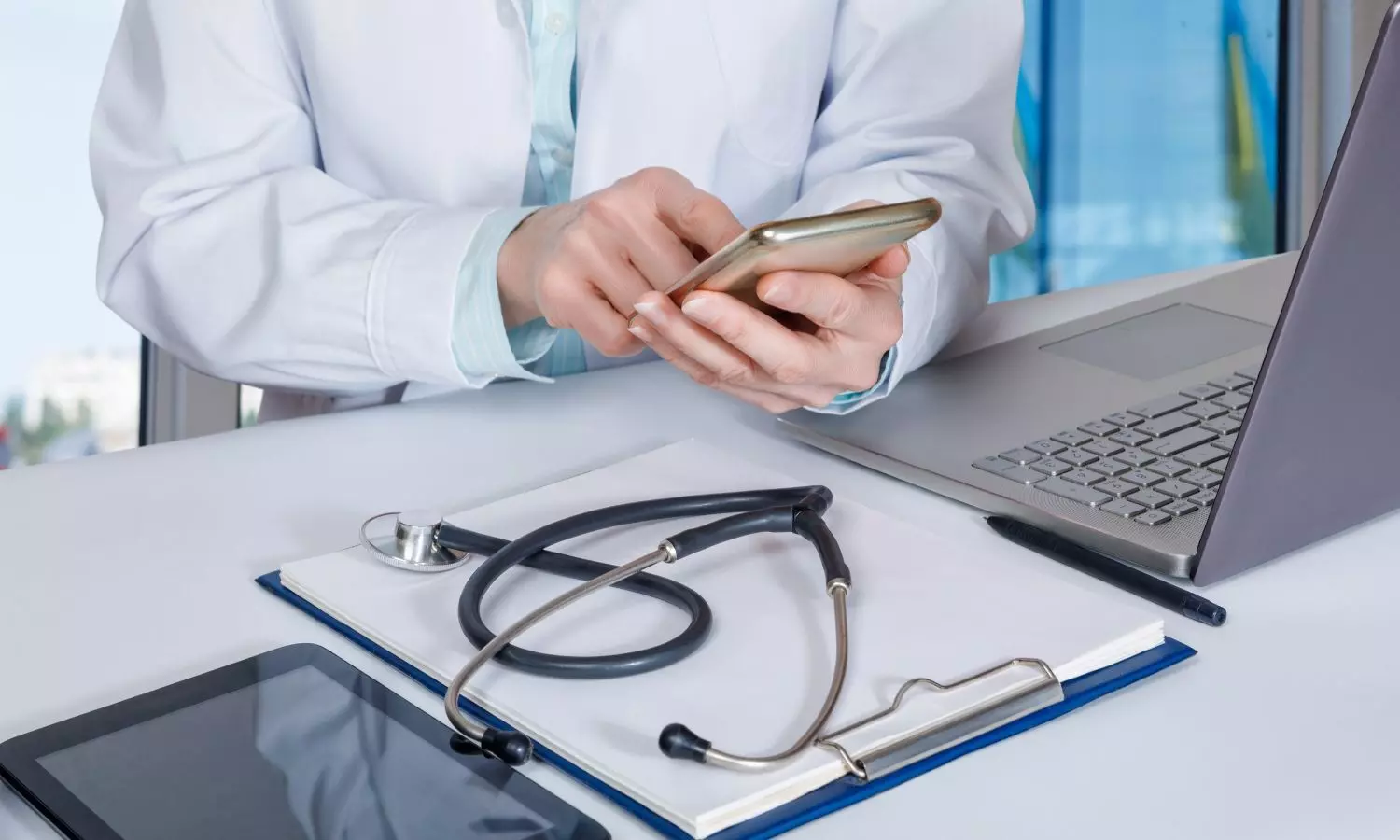 Retired SKIMS doctor gets CAT relief in Rs 8.89 lakh recovery case
