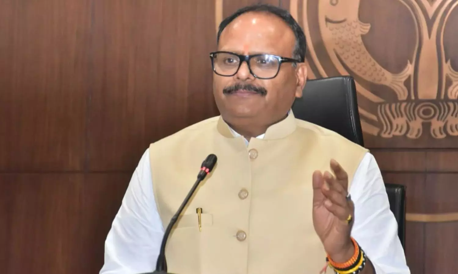 Brajesh Pathak directs immediate completion of Varanasi Medical College