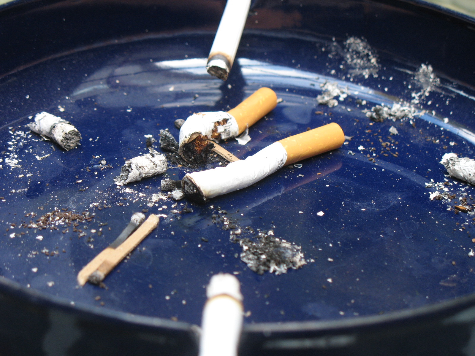 Smokers more likely to develop Schizophrenia: Study