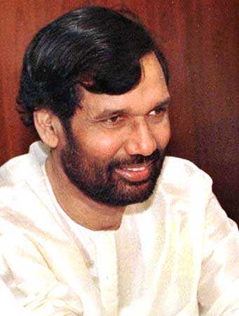 Ram Vilas Paswan reinforces BIS standards for ‘Make in India’ products