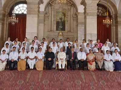 President presents National Florence Nightingale awards to outstanding nurses