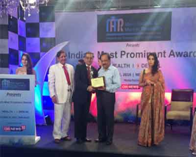 Dr. Sanjay Gupta of Jaypee Hospital awarded as Best Joint Replacement Surgeon