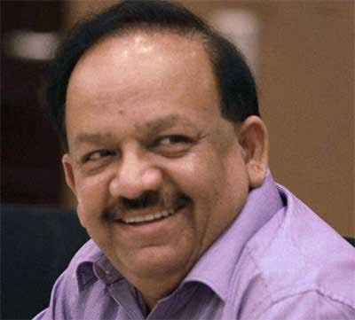 Harsh Vardhan alleges mohalla clinic scam in Delhi