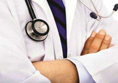 Doctors are vulnerable, be careful when conducting medical examinations