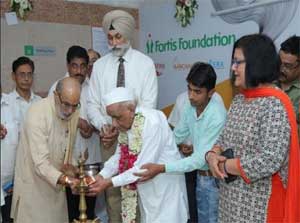 Fortis Foundation launches two new charitable medical dispensaries in Delhi and Haridwar