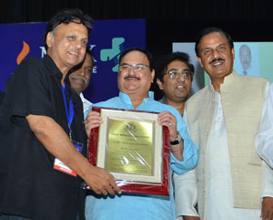 Health Minister, JP Nadda confers Vishisht Chikitsa Ratan Award