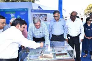 Ranchi: Ratan Tata and Jharkhand CM lay foundation for cancer hospital