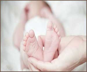J&K: Doctor shunted after Baby dies