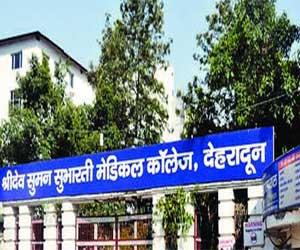 300 MBBS students of Subharti medical college still await Transfer to GMCs